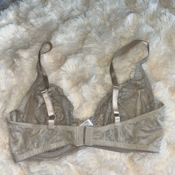 Liz&Co Lace Bra -34C - Picture 2 of 3